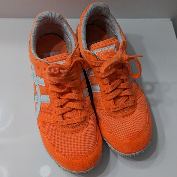 Onitsuka Tiger Ultimate 81 - Neon Orange - Picture 3 of 8